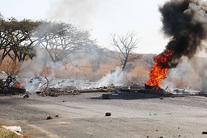 ESTCOURT KZN: Protest action flares up at town’s entry points (WATCH) | Northern Natal News