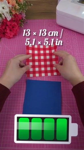 Técnica de abertura quadrada em patchwork para cozinha Fabricação de alças Tutorial de Porta-Panelas de Cozinha Usando Patchwork Técnica Quadrado-dentro-de-Quadrado #patchwork #técnicadeaberturaquadrada #costuradecozinha #cozinha #potHolder