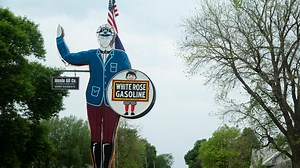 From the archives: Go ahead, wave back at this Iowa town's sign