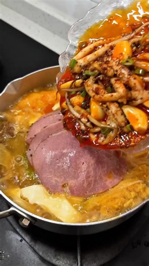 Just cook a pot of instant noodles | Lili Li