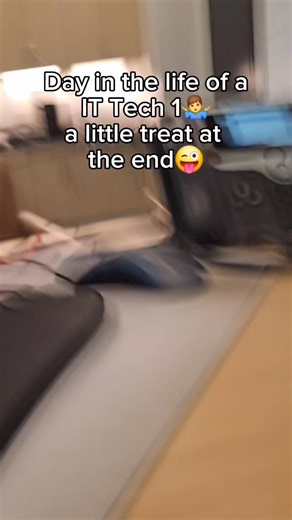 Urtechunc on Instagram: "You learn something new everyday 🤷‍♂️😂 #ithelpdesk #customerservice #fypppppppppppppppppppppppppppppppppppppppppppppppppppppppppppppppppppppp #techcontent #call"