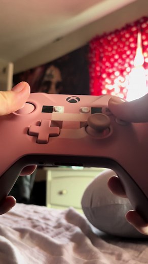 🎮 ASMR!! Requested by @danielvargas4452 💙 #lofiasmr #lowqualityasmr #asmr #asmrvideos #badasmr #fy #sounds #fastasmr #controllerasmr #controllersounds