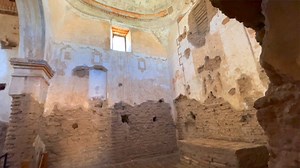 285K views · 3.4K reactions | Welcome to Tumacácori National Historical Park! This 19th century mission offers self-guided tours , vibrant gardens , hiking trails 量 and rich cultural demonstrations. Park guide Anita Badertscher shares more.  Plan your trip: bit.ly/3qKB1DV | Visit Arizona | Facebook