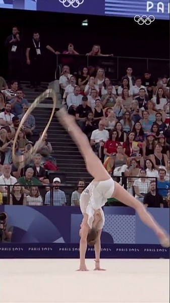 🔥 Stiliana Nikolova’s hoop qualification routine from #Paris2024 to get us hyped for #Varna2026!
