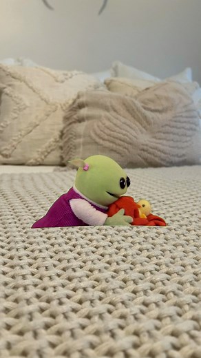 Meanwhile I’m vomiting with a 103 fever and feel guilty for not doing the dishes 😑 #heybirdie #heybirdy #marriage #husband #wife #sick #thanksgiving | The Dore Fam