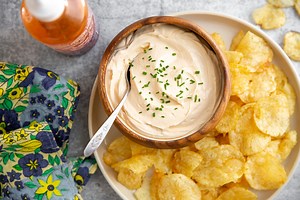 Spicy Sriracha Cream Cheese Dip Recipe | From Scratch Fast