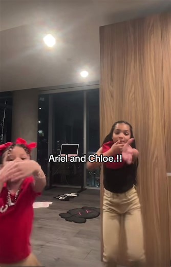 This is a perfect duo and than they in Mya’s new house I know there about to be some bangers 💥💥💥@themgirls_arielandtayla @Itsyagirlchloe #makemefamous #myaxmiya0506edits #tmn #arielandchloe #favoriteyoutubersforever @nicolewayss