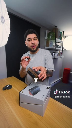 Ugreen Maxidok Thunderbolt 5 Dock: un cable para un setup de edición 100%