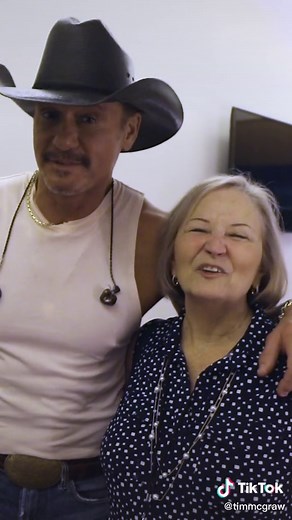 Thanx to my Mama for helping surprise a few fans in Jacksonville!Happy #MothersDay to the women who keep me in line & all the amazing moms out there!