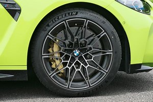 BMW M4クーペのグレードによる違い【プロ徹底解説】 | CARPRIME(カープライム)