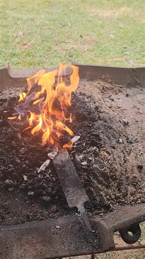 Old Buffalo forge blower, factory burr kept it from ever turning once it left the factory. Disassembled, remove the burr from the main shaft. Mission accomplished 😌 | Dueling Hammers School Of Blacksmithing