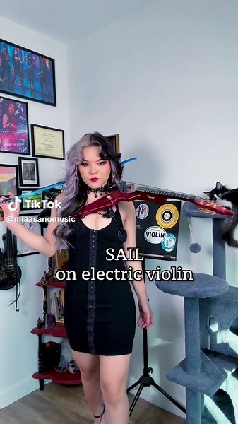 Electric Violin Performance of 'SAIL' by AWOLNATION