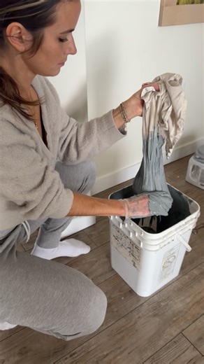 How to use up old leftover paint and mix custom paint colors to save money and reduce waste. ♻️ #diypaint #mixpaint #mixingpaint #mixingpaints #reducereuserecyle | Welcome to the Woods