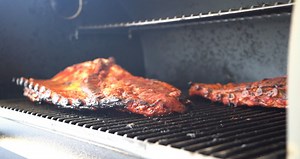 Fall off the bone ribs, every time. Trust your Traeger, folks. It's that simple. In this video, Jerry & Robb show you how to smoke ribs to perfection in just a couple of hours. Stuck at home? While you're binging all three seasons of Fish Mavericks on Amazon Prime Video 😉, download the Traeger Grills app for a virtual grilling university - cooking methods, walkthroughs, and the best peer-reviewed recipes for your wood pellet grills. | Fish Circus
