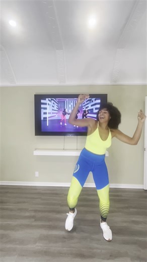 Me at home on a Friday night with zero plans and regrets ✌️ 📸: @jackie.arista | Zumba Fitness