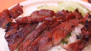 On this food tour, it's my first day in Phnom Peng #Cambodia and I’m taking you to eat some #authentic local #breakfast. ***MORE EXCLUSIVE Content on Instagram*** ✩ http://instagr.am/Mikexingchen ➔ Get tickets to the best show on earth!!! http://bit.ly/2gu7REI Location: First street food Oknha In St. (136) ✧ 126 The Noodle House | Strictly Dumpling