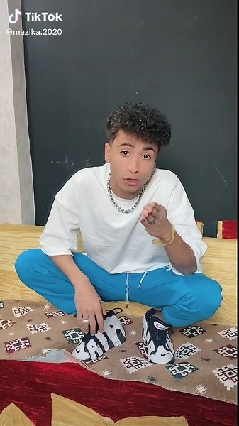 ‏أنا بالطريق😂😂😂😂#مزيكا❤️🌐😂