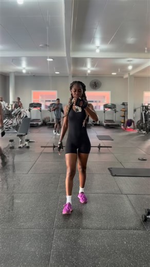 Frida Choco Bronzé Officiel on Instagram: "🏋🏿‍♀️💪🏾🤸🏾‍♀️😌"
