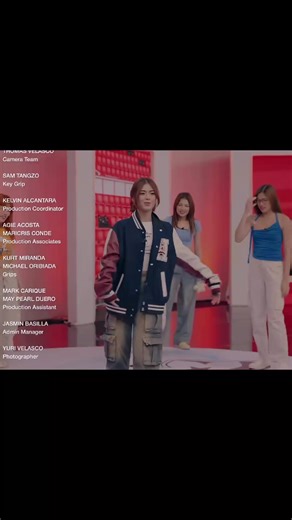 Mikha's Incredible Leg Splits Performance