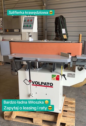 Szlifierka Krawędziowa VOLPATO Cena 11900zł . Masz pytania ? Dzwoń lub pisz 💪📞 664 335 465 - Wysokość robocza 150mm - Długość taśmy szlifierskiej 2650mmm - Oscylacja taśmy szlifierskiej mechaniczna - SIlnik główny 3kW - Pulpit sterujący - Szlifowanie pod kątem od 5 do 90 stopni - Rok 2012 #woodworking #wood #stolarz #meble #drewno