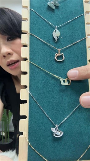 Good morning my dear CFOB Sisters!!! We are LIVE now! Quick quick come in and hang out with us. We will make sure this live session is worth your time. Free courier with every bag purchase, or accumulate $60 today, otherwise a $3.50 courier charge applies. It’s shopping time! Telegram: https://t.me/ tvIrZglpsv9hY2U1 Tik Tok: http://www.tiktok.com/@closetfullofbags555 Shopee: https://sg.shp.ee/SqbHFJH IG: https://www.instagram.com/closetfullofbags555/ Youtube: https://www.youtube.com/channel/UCjx