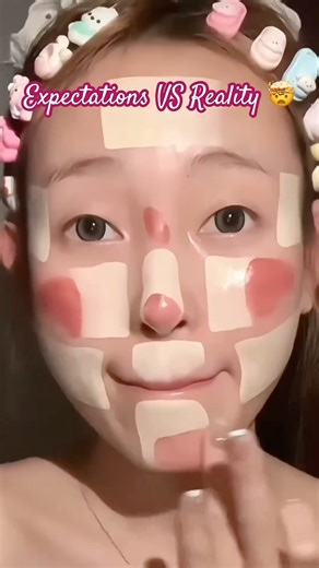 Trying this viral makeup hack ✨🙌🏻 #shorts #ytshorts #makeuphacks