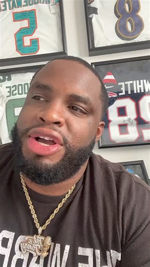 8.8K views · 151 reactions | Purified Water vs Spring Water vs Glacier Water  Which one you prefer? #Fyp #FunnyFactsWithFatt | FatandFunny aka Kitchen | Facebook