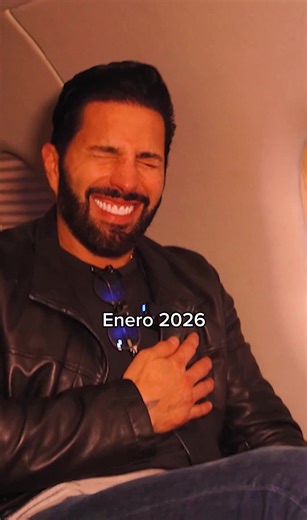 Poncho De Nigris: Aterrizaje de Emergencia