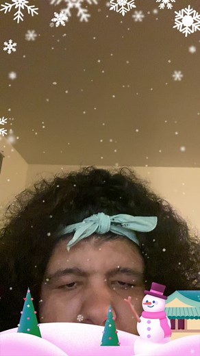 Its super tiny i can still see it #DidYouYawn #chucrew #snowflake #fyp #filter