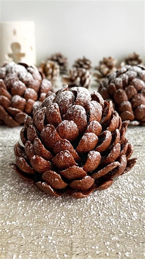Fitwaffle Kitchen | Eloise on Instagram: "3-ingredient chocolate pinecones 😍 This is your sign to make chocolate pinecones this Christmas season!🎄 They’re super delicious and so much easier to make than they look with just 3 main ingredients! 🤌 Sound on for full instructions 🔉 All you need is: 20 Oreos 100g cream cheese, room temp Kellogg’s Coco Pops Chocos cereal (or similar) Icing sugar (optional) Makes 5-6 pinecones Enjoy! #fitwaffle #fitwafflekitchen"