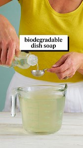 The vinegar recipe Martha Stewart uses to eliminate every garden weed