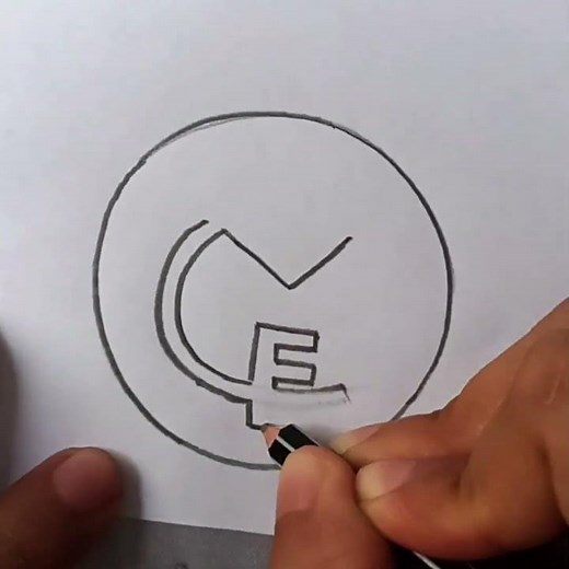 Cómo dibujar el escudo del Real Madrid