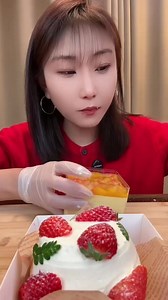 332K views · 5K reactions | Asmr Mukbang eating dessert #reels #chocolate #asmr #mukbang #eat #eating #chinesefood #dessert #makan #BIGBITES #Dessert #foryou #grow #foryoupage #viral #viralvideo | ASMR Mukbang 吃播大胃王 | Facebook