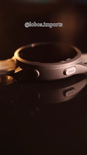 Realme 🐱 | Xiaomi 🤖 | iPhone 🍎 | Garmin ⌚️ on Instagram: "Esse é o Garmin Forerunner 165 Music de 43mm 😍 Um smartwatch com GPS que oferece diversos recursos para te ajudar a alcançar seus objetivos de condicionamento físico. Possui recursos completos para monitoramento preciso da saúde, design lindo e confortável, tela em Amoled e comandos por Touch Screen e botão. Em 2024 foi eleito um dos melhores smartwatch para corridas, por sua interface fácil de usar e sua bateria de longa duração. Ess