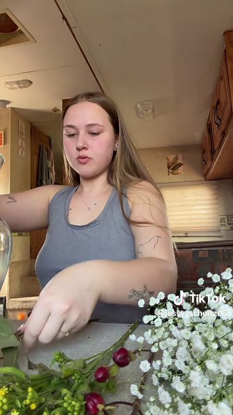 Create Your Own Flower Bouquet: A Step-by-Step Guide