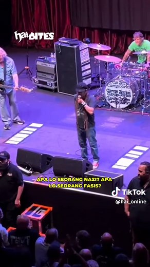 Keith Morris Circle Jerks Marah ke Fans Pendukung Trump di Konser Las Vegas