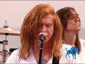 We The Kings - Check Yes Juliet (Live At mtvU Spring Break 2008)