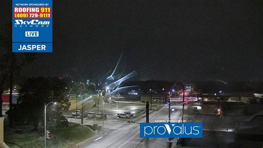 WATCH | Weather update | Icy roads in Jasper as freezing rain impacts Lakes Area, areas north of Silsbee Sunday morning. 12NewsNow.com?utm_medium=social&utm_source=facebook_12NewsNow | 12NewsNow