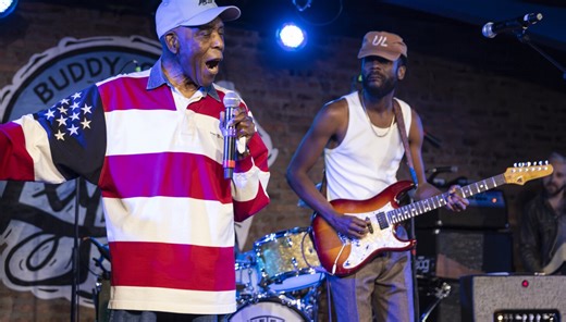 Review: Gary Clark Jr. comes full circle at Buddy Guy’s Legends, with an assist from the blues legend himself