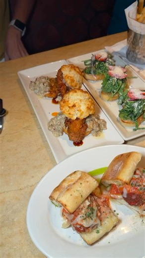 🚨 The Cheesecake Factory new Bites menu under $10 plus HUGE new bowls you gotta try 🚨 I recently came to @cheesecakefactory with my family to celebrate my mom’s birthday and we ordered: Bites (Less than $10): 🍗 crispy Chicken & Biscuits 🍤 zesty New Orleans Cajun Shrimp 🧆 juicy Meatball Sliders 🍟 savory Parmesan Truffle Fries 🥑 wholesome Avocado Toast Bowls: 🍚 Chicken Katsu if you’re craving Japanese food 🥗 Peruvian Chicken for South American food 🐓 Southern Fried Chicken for comfort so