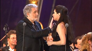 461K views · 14K reactions | Anna Netrebko & Placido Domingo - “Lippen schweigen ‘s flüstern Geigen” Amazing performance of two great vocalists. Really emotional. Excellent  | Khánh Jenny | Facebook