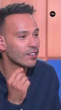 We asked Yoann Riou to commentate France vs Morocco… And he even lost his shoe in the process 😂