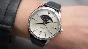The watch marks the first time Oris has produced a ladies’ watch with a large moon phase indication, seen here through a generous dial aperture that dominates the watch’s diamond-dot dial. The new Oris-developed Calibre 763 is the latest in a long line of Oris innovations. The moon phase is adjusted via a quick-adjustment system operated through the watch’s single crown. Oris Artelier Grande Lune, Date Diamonds, Swiss retail price CHF 4,300 on a strap and CHF 4,500 on metal bracelet. Ref. No. 01