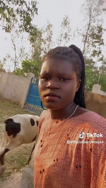 Maya's Outdoor Singing Performance in a Rural Setting