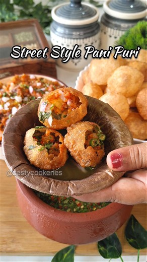 Street Style Pani Puri Recipe 😍 #shorts #panipuri #viral