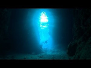 Buddy Diving at Cape Maeda, Okinawa Main Island Beautiful Blue Cave
