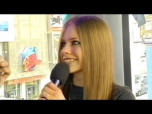 Avril Lavigne - MTV TRL 2002 interview