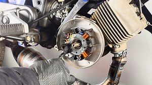 🔧 Nouvelle Vidéo Tutorielle – Disponible dès maintenant Installez votre allumage MVT MILLENIUM EXT104 sur PEUGEOT 103 SPX en toute confiance ! Vous souhaitez installer un allumage MVT MILLENIUM EXT104 sur votre Peugeot 103 SPX ? Découvrez notre toute nouvelle vidéo de montage claire, précise et efficace. 🎥 Ce que vous allez découvrir dans cette vidéo : ✔ Explication pas à pas du montage ✔ Branchement simplifié et schéma de câblage ✔ Conseils pratiques pour un résultat professionnel ✔ Disponibl