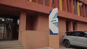 Découvrez l'expérience d'Emmanuel Djety, étudiant en première année de Design Numérique à Africa Design School. Originaire de la #côtedivoire, Emmanuel partage dans cette vidéo son parcours en tant qu'étudiant étranger à #ADS. Emmanuel profite d'une formation de qualité, de nombreuses opportunités et d'un environnement propice à l'innovation et à la créativité. Il invite tous les étudiants internationaux à franchir le pas et à s'inscrire à Africa Design School pour vivre une expérience académiqu