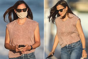 Jennifer Garner takes a beach walk after her 'date' with Bradley Cooper